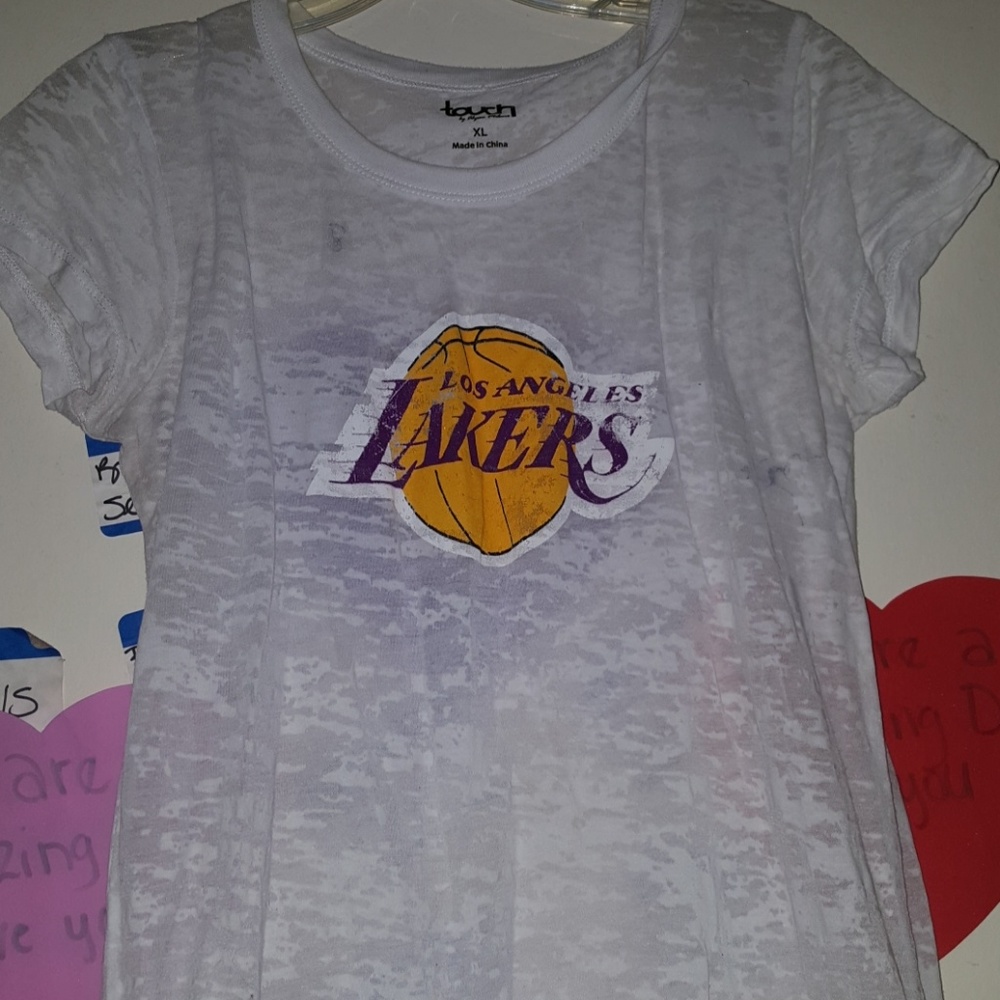 Women's Lakers t-shirt